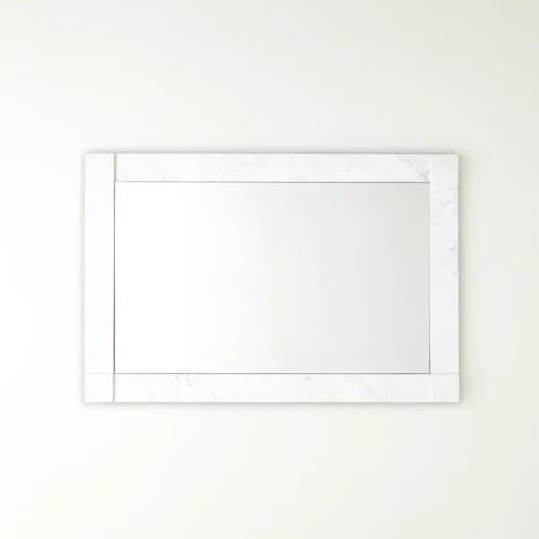 Prostokątne lustro z białego marmuru z wypukłymi narożnikami